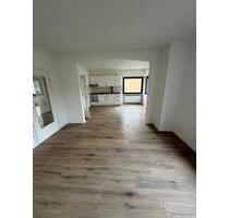 75 m² Erdgeschosswohnung mit großer Wohnküche, Garage und Keller - Hilgert