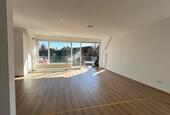 Foto - Frisch renovierte, moderne und offene Wohnung im 2.OG