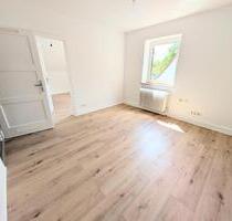 **Was will man mehr? +frisch gestrichen +neuer Laminat +neues Tageslichtbad** - Marl Alt-Marl
