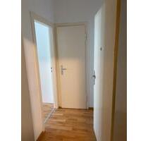 Möblierte 1-Zimmer-Wohnung mit Balkon - Düsseldorf Stadtbezirk 2