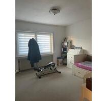 Wohnung 2 ZKB 74qm zentral gelegen - Wissen