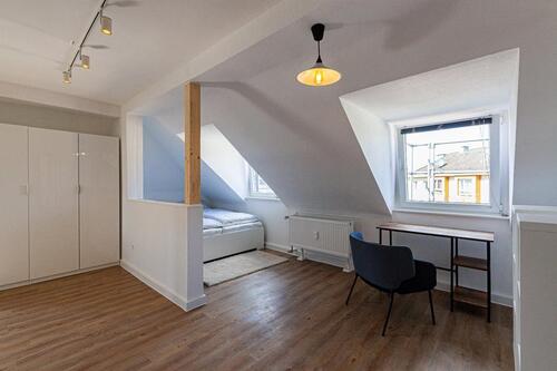 Foto - 1 Zimmer Dachgeschoßwohnung zur Miete in Düsseldorf