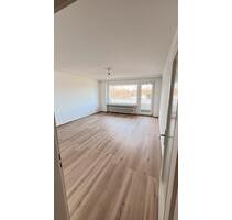 Helle sanierte 3-Zimmer-Wohnung mit Balkon, - Norderstedt Glashütte