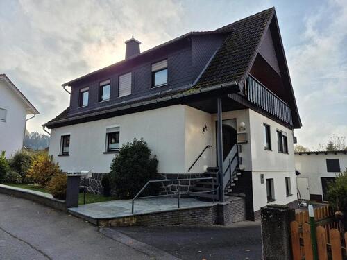 Foto - 2-3 Familienhaus 159qm 1179qm Grundstück Bottendorf Haus