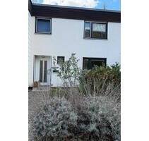 Charmantes Reihenhaus in Nürnberg-Röthenbach, ohne Makler!