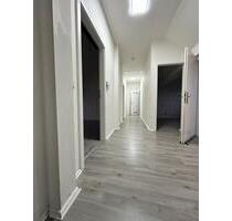 4-Zimmer DG-Wohnung mit Spitzboden Zentral gelegen ab sofort 73qm - Wuppertal Elberfeld