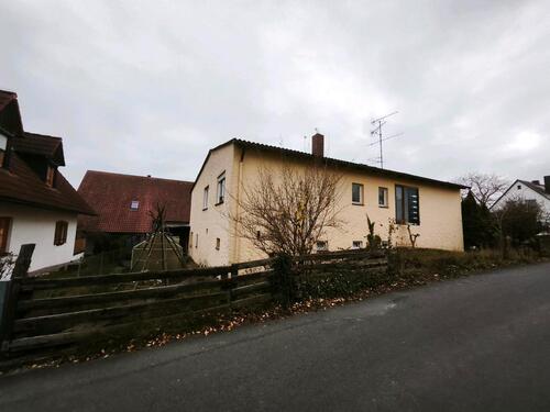 Foto - Einfamilienhaus - 320.000,00 EUR Kaufpreis, ca.  130,00 m²