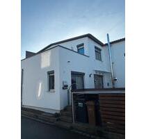 Reihenhaus in Metzingen - 530.000,00 EUR Kaufpreis, ca.  120,00 m² in Metzingen (PLZ: 72555)