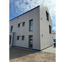 Exklusive 2,5-Raum-DG-Wohnung EBK Neubau 2024 in Illertissen