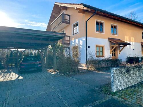 Foto - Renovierte, helle 4-ZKB-Wohnung in ruhiger Lage von Siegertsbrunn