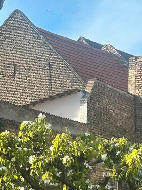 Foto - Großzügiges Wohnhaus mit Scheune Hofheim