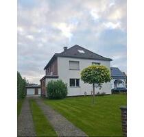 Freistehendes 2-Familienhaus plus ausgebauter Dachboden - Moers