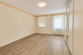 Foto - Renovierte 2-Zimmer-Wohnung mit Balkon und Tiefgaragenstellplatz