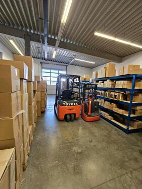 Foto - Gewerbehalle Produktionshalle zwischen Würzburg und Schweinfurt