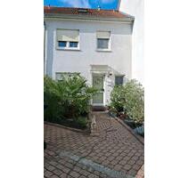 Energiespar Reihenhaus - 595.000,00&nbsp;EUR Kaufpreis, ca.&nbsp; 120,00&nbsp;m&sup2; in Groß-Gerau (PLZ: 64521)