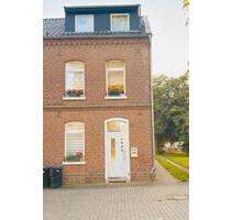 *Provisionsfrei* Gemütliches Reiheneckhaus in Jüchen-Hochneukirch