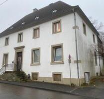 2 FAMILIENHAUS - 230.000,00&nbsp;EUR Kaufpreis, ca.&nbsp; 350,00&nbsp;m&sup2; in Rüthen (PLZ: 59602)