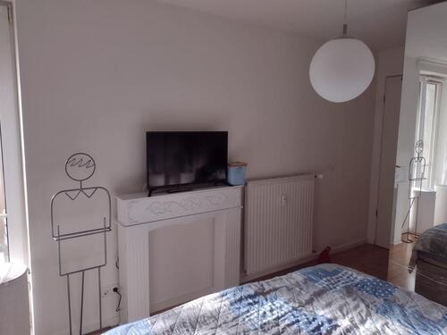 Foto - Stilvolle, geräumige 2-Zimmer-Wohnung, möbliert, in München befri