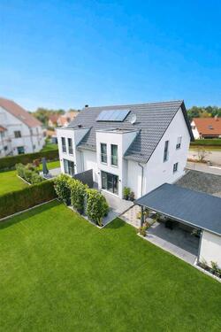 Foto - Wohnen mit Komfort und Gartenidylle stilvolle Doppelhaushälfte