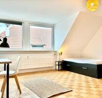 Zimmer frei in moderner, voll möblierter 160 qm großer 5-er WG - Inning am Ammersee