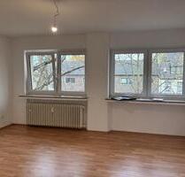 Gut aufgeteilte 3-Zimmer Wohnung mit saniertem Badezimmer - Essen Stadtbezirk IV