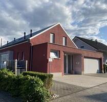 Top Architektur, zentral, Südlage, Einbauküche, Terrasse, Garten, Stellplatz - Siegen Kaan-Marienborn