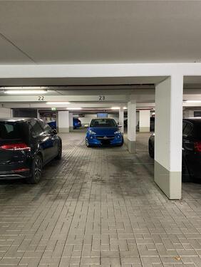 Foto - Tiefgaragenstellplatz - 50,00 EUR Miete,