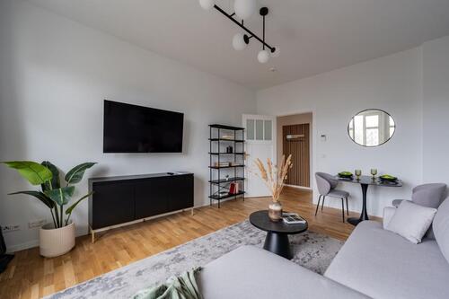 Foto - Modernes voll ausgestattetes 3-Zimmer-Apartment in Neukölln