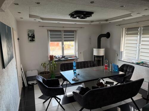 Foto - 10 Zimmer Mehrfamilienhaus, Wohnhaus in Oberderdingen