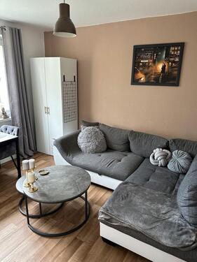 Foto - Renovierte 2-Zimmer-Wohnung mit EBK in Lichtenberg