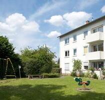 Helle Wohnung mit Balkon und Blick ins Grüne in gepflegtem Mehrfamilienhaus - Neuwied