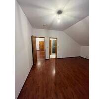 Kirchardt - DG Wohnung ca 82qm - 730,00 EUR Kaltmiete, in Kirchardt (PLZ: 74912)