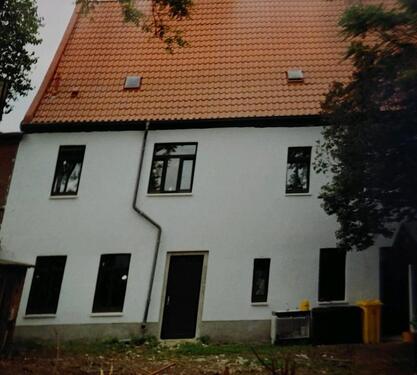 Foto - Zwei Häuser in Calbe - 129.000,00&nbsp;EUR Kaufpreis, ca.&nbsp; 200,00&nbsp;m&sup2;