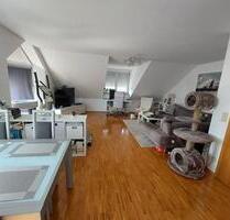 2,5 Zimmer DG-Wohnung mit Balkon und EBK - Schwieberdingen