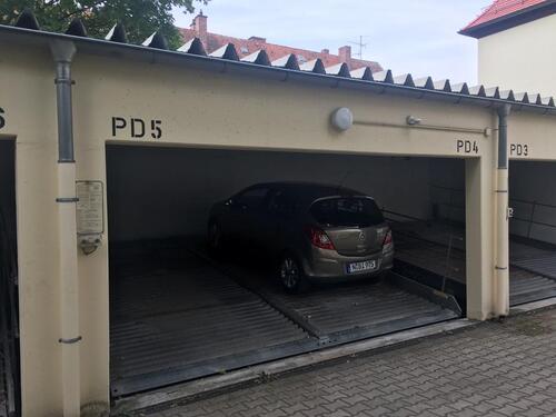 Foto - PKW Stellplatz in Nürnberg Johannis Schnieglingerstr