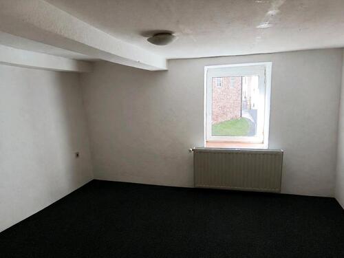 Foto - Haus mit scheune - 95.000,00&nbsp;EUR Kaufpreis, ca.&nbsp; 120,00&nbsp;m&sup2;