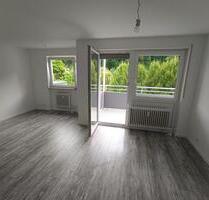 Frisch renovierte, helle 3-Zimmer-Wohnung mit großem Balkon - Mauer