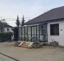 Patientenfreundlicher Praxishaus in Wildenberg mit komfortabler Parksituation