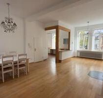 (Teil- oder Vollmöbliert verfügbar) Lichtdurchfluteter Altbau - Hennef (Sieg)