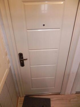 Foto - ++Zwei-Zimmer-Wohnung mit Tageslichtbad++