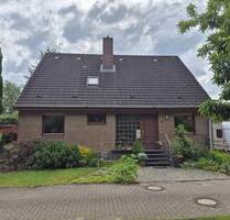 Vermietetes Zweifamilienhaus mit Garten in ruhiger Lage - Kölln-Reisiek