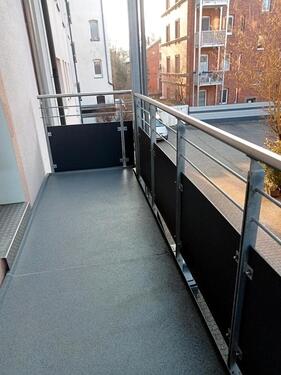 Foto - frisch renovierte 2 Zimmer Wohnung mit Balkon ab sofort verfügbar