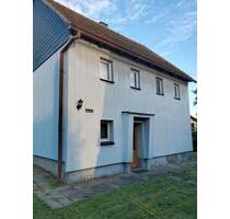 Einfamilienhaus zu verkaufen! - 110.000,00&nbsp;EUR Kaufpreis, ca.&nbsp; 100,00&nbsp;m&sup2; in Stolpen (PLZ: 01833)