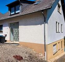 Freistehendes Einfamilienhaus mit großem Garten - Monzelfeld
