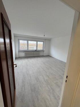 Foto - Gepflegte 3-Zi.- Wohnung mit Balkon, 3 Min. zu Fuss von UNI Wöhrdersee