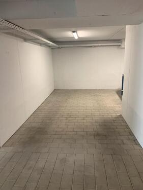 Foto - Tiefgarage in Zentrum von Zuffenhausen Stuttgart