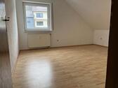 Foto - 3-Zimmer Dachgeschosswohnung in ruhiger Wohnlage