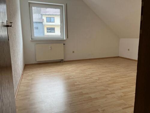 Foto - 3-Zimmer Dachgeschosswohnung in ruhiger Wohnlage