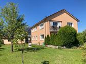 Foto - Ein großes Zweifamilienhaus in Altburg Calw