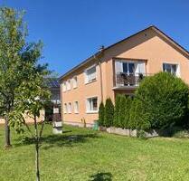 Ein großes Zweifamilienhaus in Altburg Calw